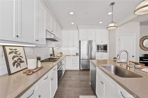 Kitchen - 75 Jade Flower, Irvine, CA 92620 photo 6 of 6