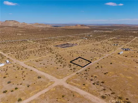 3 Comstock Ave, Mojave, CA 93501 photo 7