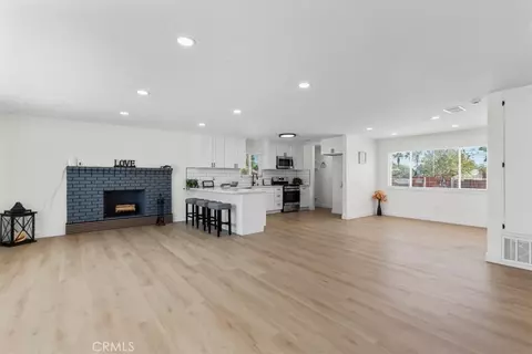 Living - 1025 Richards, Perris, CA 92571 photo 4 of 7