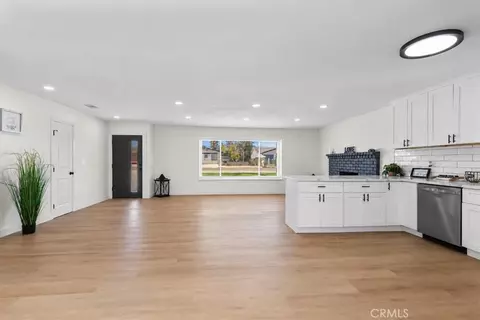Living - 1025 Richards, Perris, CA 92571 photo 6 of 7