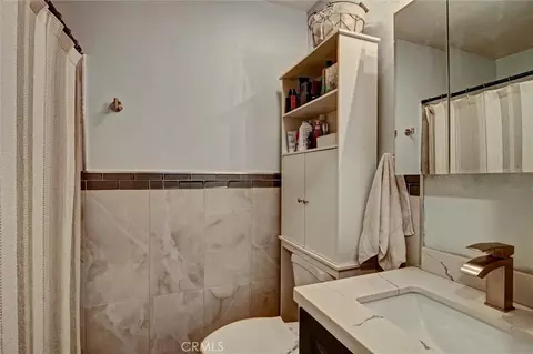 Bath - 3367 Gingham Ct, Chino Hills, CA 91709 photo 2 of 3