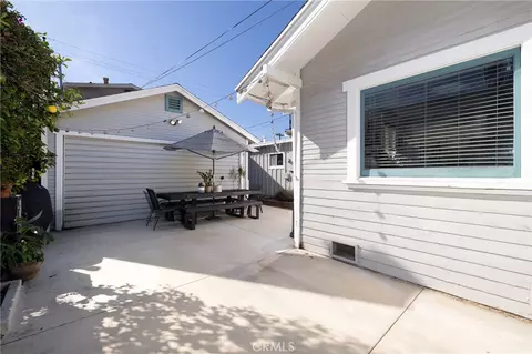 Exterior - 387 Coronado, Long Beach, CA 90814 photo 3 of 3