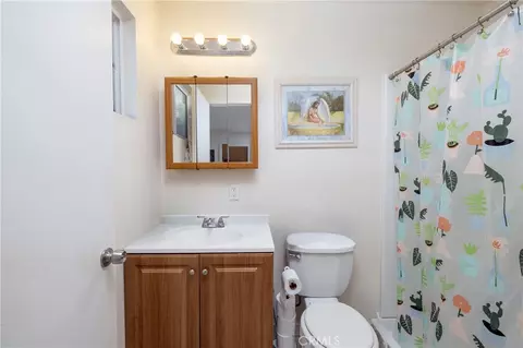 Bath - 387 Coronado, Long Beach, CA 90814 photo 3 of 3