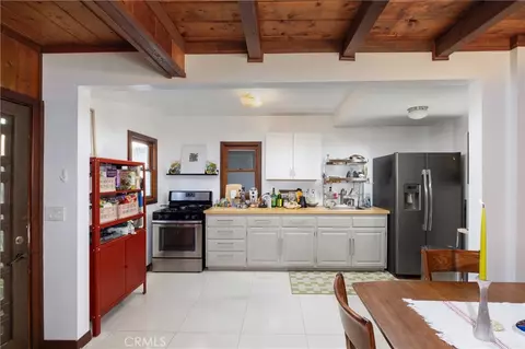Kitchen - 387 Coronado, Long Beach, CA 90814 photo 3 of 3