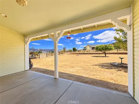 Exterior - 18220 Bowie, Tehachapi, CA 93561 photo 4 of 10