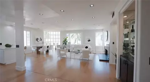 117 N Gale #PH 5, Beverly Hills, CA 90211