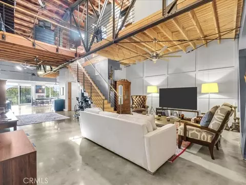Living - 1100 E 3rd #204, Long Beach, CA 90802 photo 2 of 4