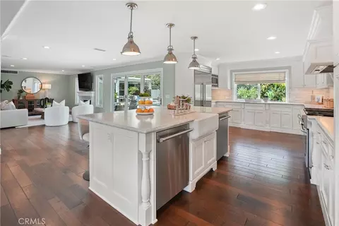 Kitchen - 2973 Java Rd, Costa Mesa, CA 92626 photo 3 of 7