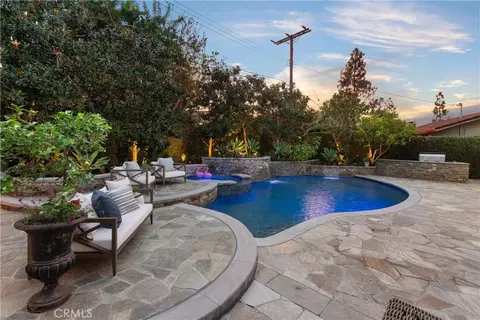 Exterior - 2973 Java Rd, Costa Mesa, CA 92626 photo 6 of 12