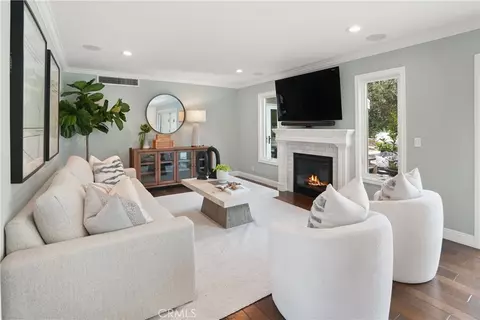 Living - 2973 Java Rd, Costa Mesa, CA 92626 photo 2 of 3