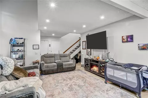 2015 Chaparral, West Covina, CA 91791