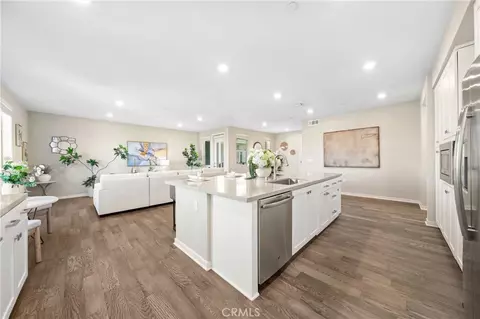 Entry Way - 127 Bowery, Irvine, CA 92612 photo 4 of 6