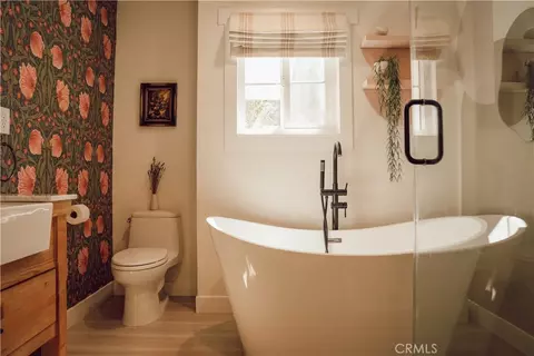 Bath - 1130 Drake Rd, Arcadia, CA 91007 photo 3 of 6