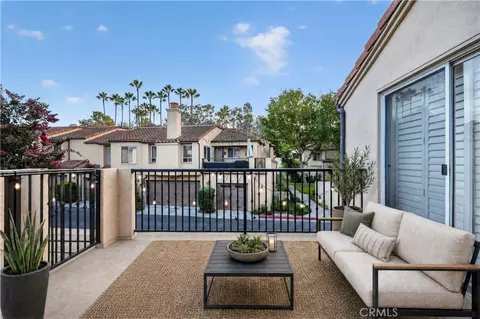 88 Corsica Dr, Newport Beach, CA 92660