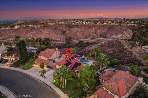 View/Area - 17102 Whispering Brk, Riverside, CA 92503 photo 4 of 6