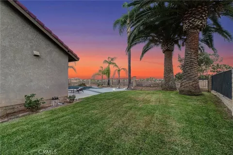 Exterior - 17102 Whispering Brk, Riverside, CA 92503 photo 21 of 24