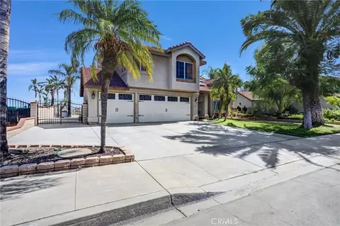 Exterior - 17102 Whispering Brk, Riverside, CA 92503 photo 3 of 24
