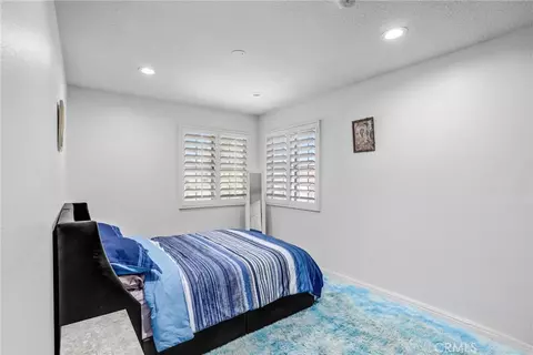 Bedroom - 17102 Whispering Brk, Riverside, CA 92503 photo 2 of 5