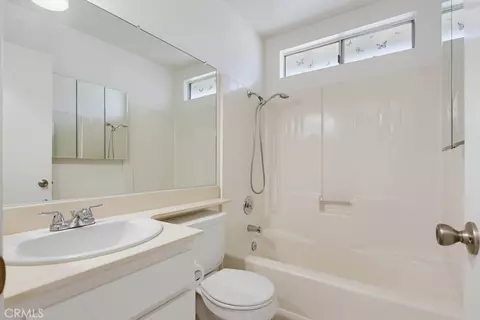 Bath - 4709 Westerly Ct, Oceanside, CA 92056 photo 2 of 2