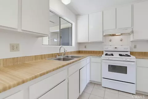 Kitchen - 4709 Westerly Ct, Oceanside, CA 92056 photo 2 of 2