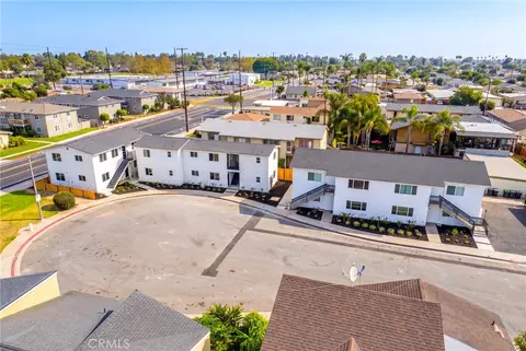 776 W Wilson St, Costa Mesa, CA 92627