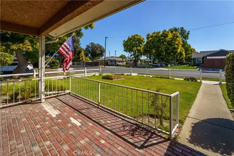 Exterior - 6285 E Metz, Long Beach, CA 90808 photo 5 of 17