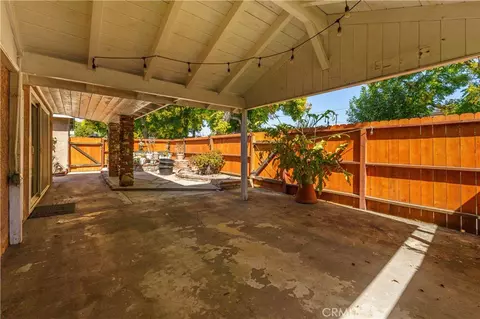 Exterior - 6285 E Metz, Long Beach, CA 90808 photo 9 of 17