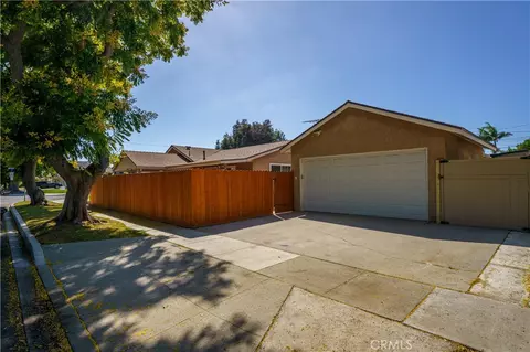 Exterior - 6285 E Metz, Long Beach, CA 90808 photo 13 of 17