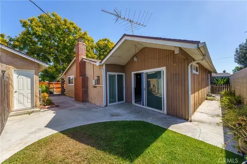 Exterior - 6285 E Metz, Long Beach, CA 90808 photo 6 of 17