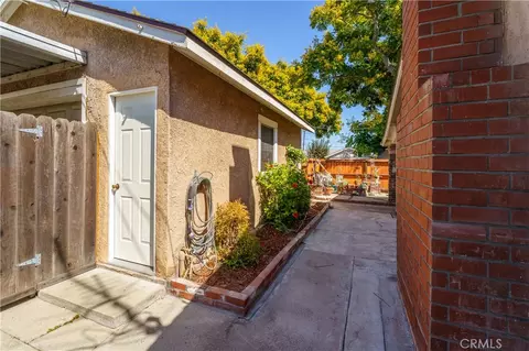Exterior - 6285 E Metz, Long Beach, CA 90808 photo 15 of 17