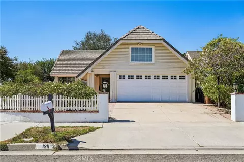 1211 N Willamette Dr, Anaheim, CA 92807