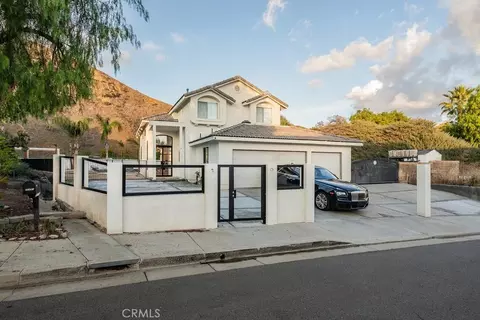 28491 Nicholas Cir, Saugus, CA 91350