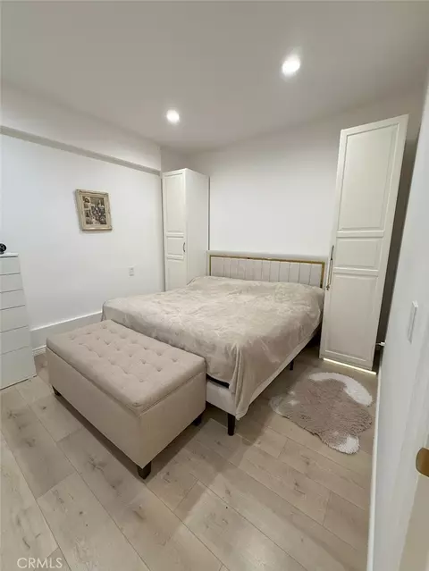 Bedroom - 28491 Nicholas Cir, Saugus, CA 91350 photo 6 of 6
