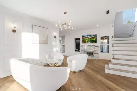 Living - 28491 Nicholas Cir, Saugus, CA 91350 photo 4 of 7