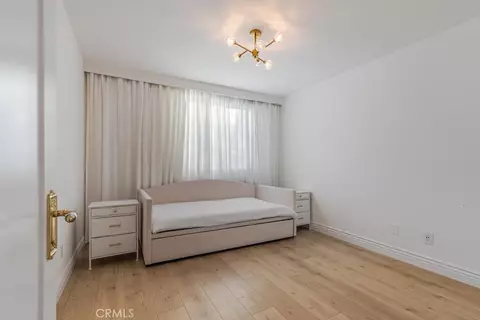 Bedroom - 28491 Nicholas Cir, Saugus, CA 91350 photo 1 of 6