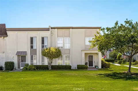 9921 Barranca Cir, Huntington Beach, CA 92646