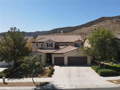 7525 Sanctuary Dr, Corona, CA 92883