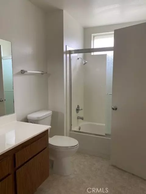 Bath - 44 Timber Run, Irvine, CA 92614 photo 1 of 1