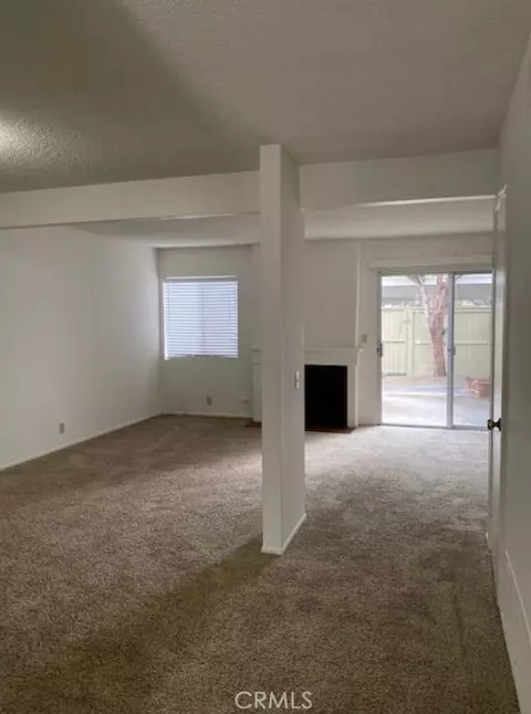 Living - 44 Timber Run, Irvine, CA 92614 photo 2 of 3