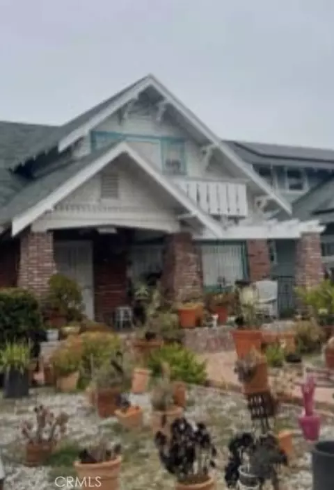 1563 W 49th, Los Angeles, CA 90062