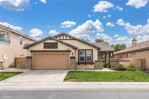 29665 Cottonwood Cove Dr, Menifee, CA 92584