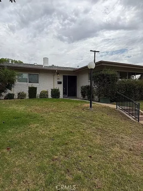 20 N Center St, Redlands, CA 92373