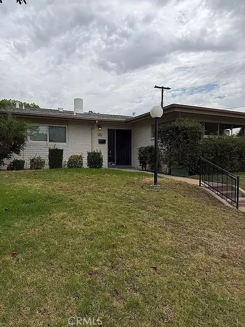 20 N Center St, Redlands, CA 92373