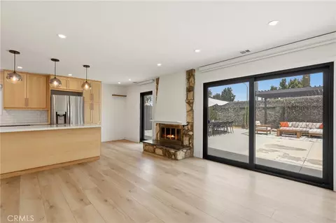 Living - 421 Larry Ln, Placentia, CA 92870 photo 9 of 11