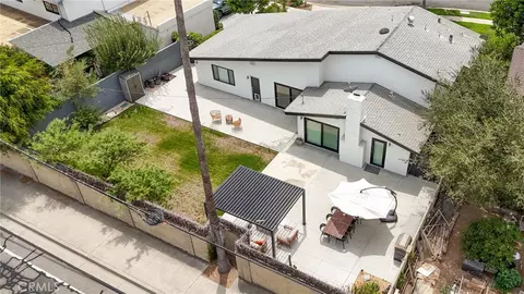 View/Area - 421 Larry Ln, Placentia, CA 92870 photo 5 of 10