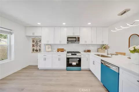 Kitchen - 12 Primrose, Irvine, CA 92604 photo 1 of 7