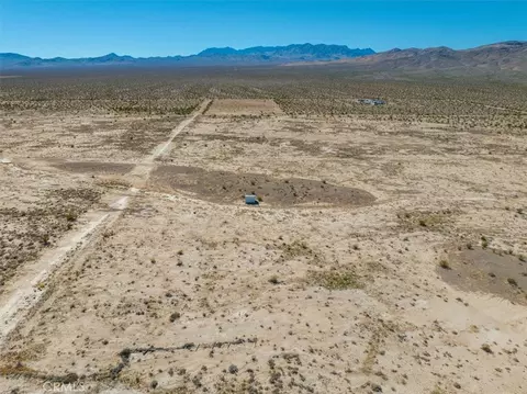 4 Carpenter Way, Tecopa, CA 92389 photo 2