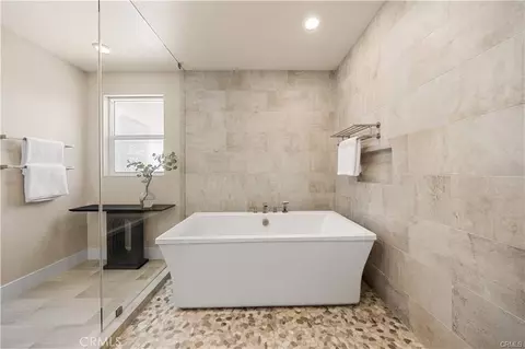 Bath - 53 Bellatrix, Irvine, CA 92618 photo 3 of 6