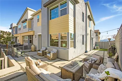 745 Hazel Dr, Rancho Mission Viejo, CA 92694