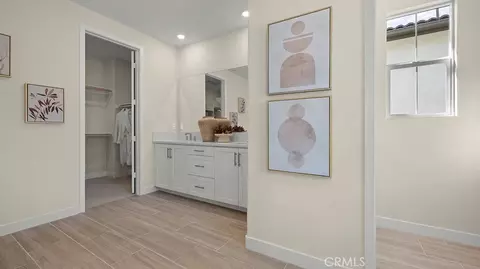 Entry Way - 2014 Pyrenes Pl, Santa Paula, CA 93060 photo 2 of 4